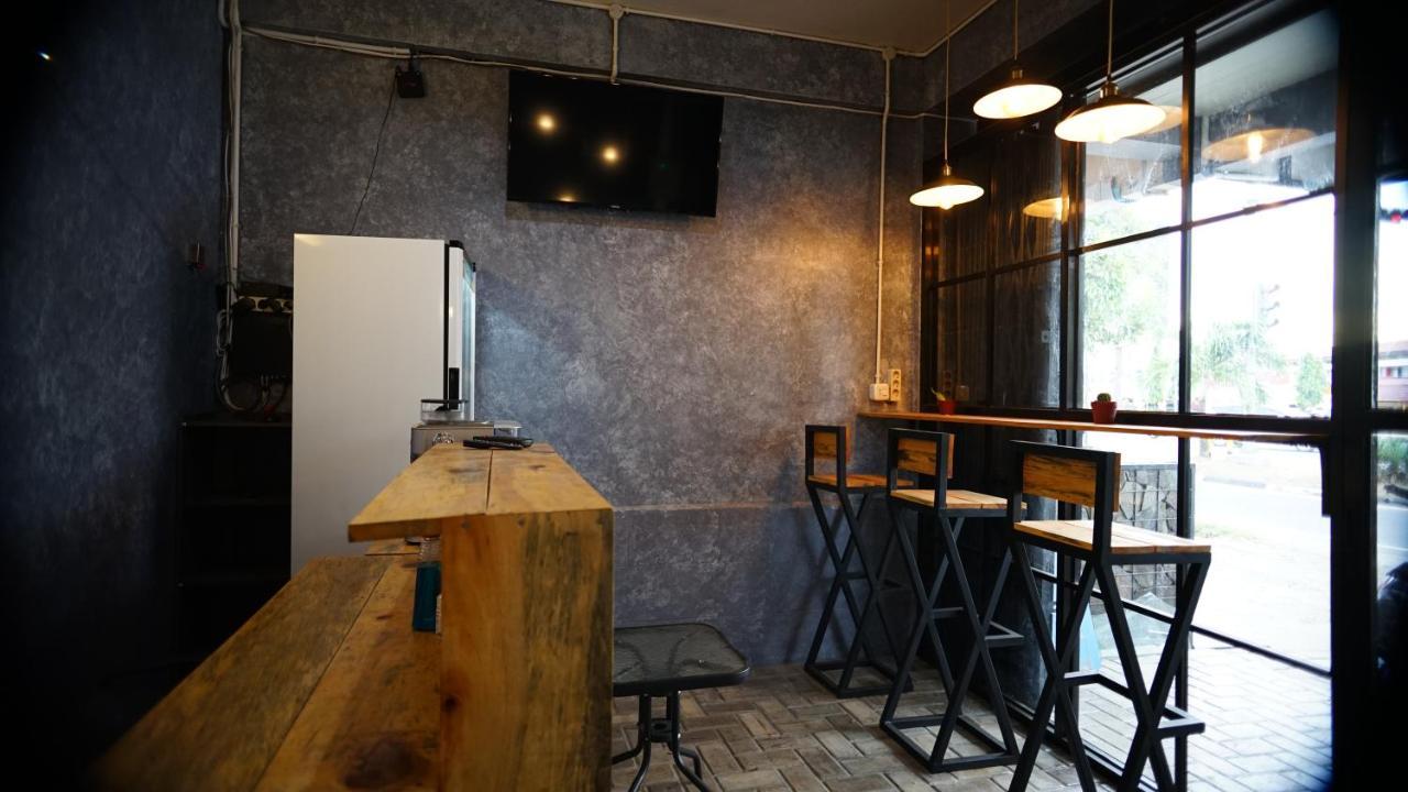 Lala Hostel Banda Aceh Ngoại thất bức ảnh